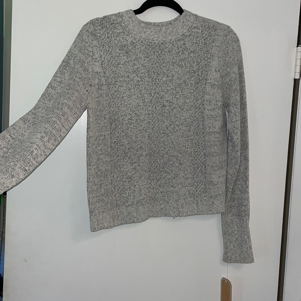Copper Key sweater. Grey.